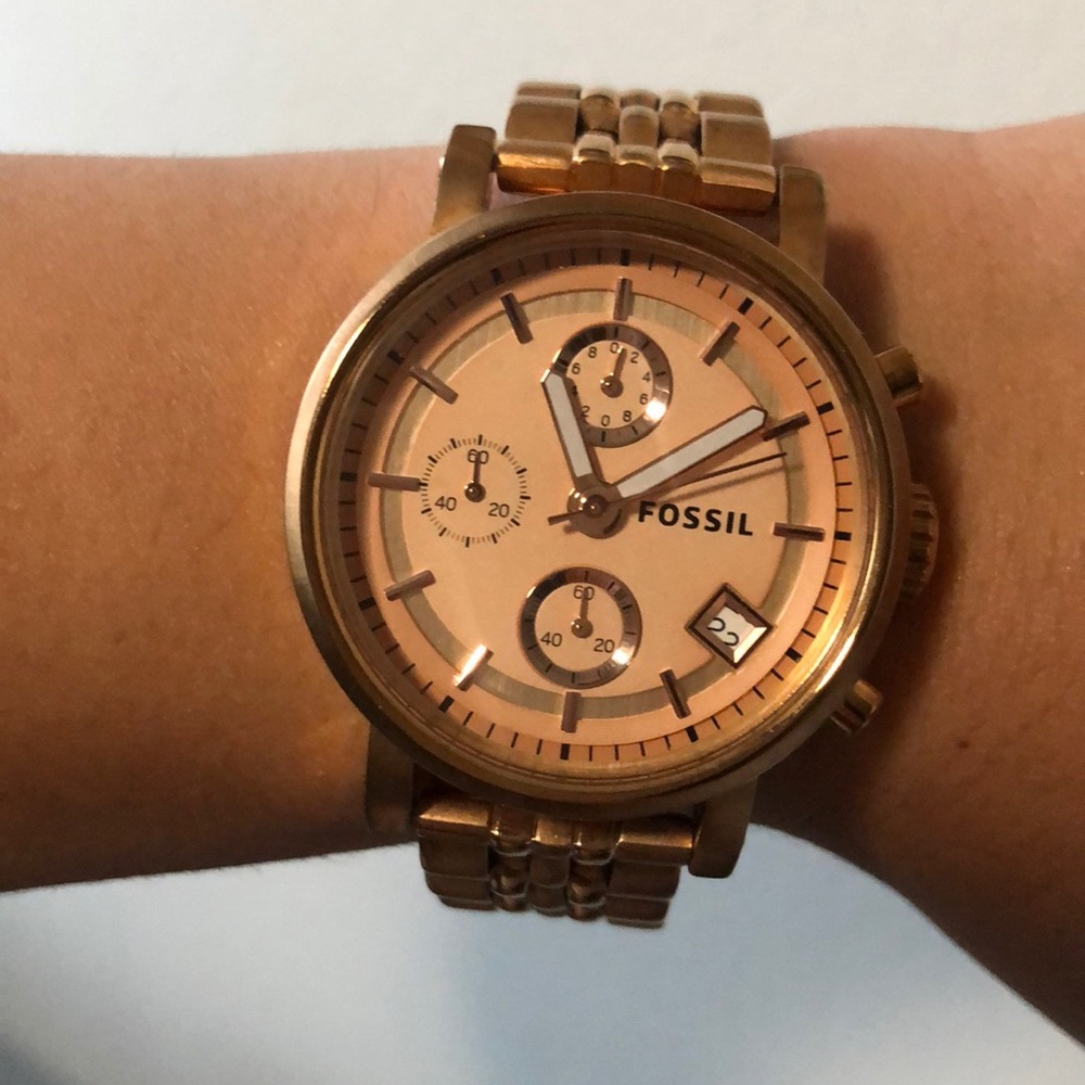 Fossil rose gold watch
